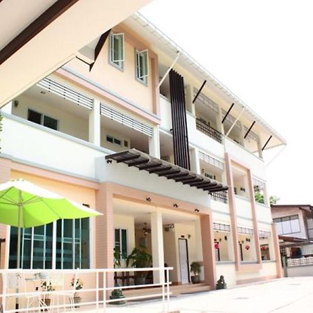 Santipran Place Udon Thani Exterior photo